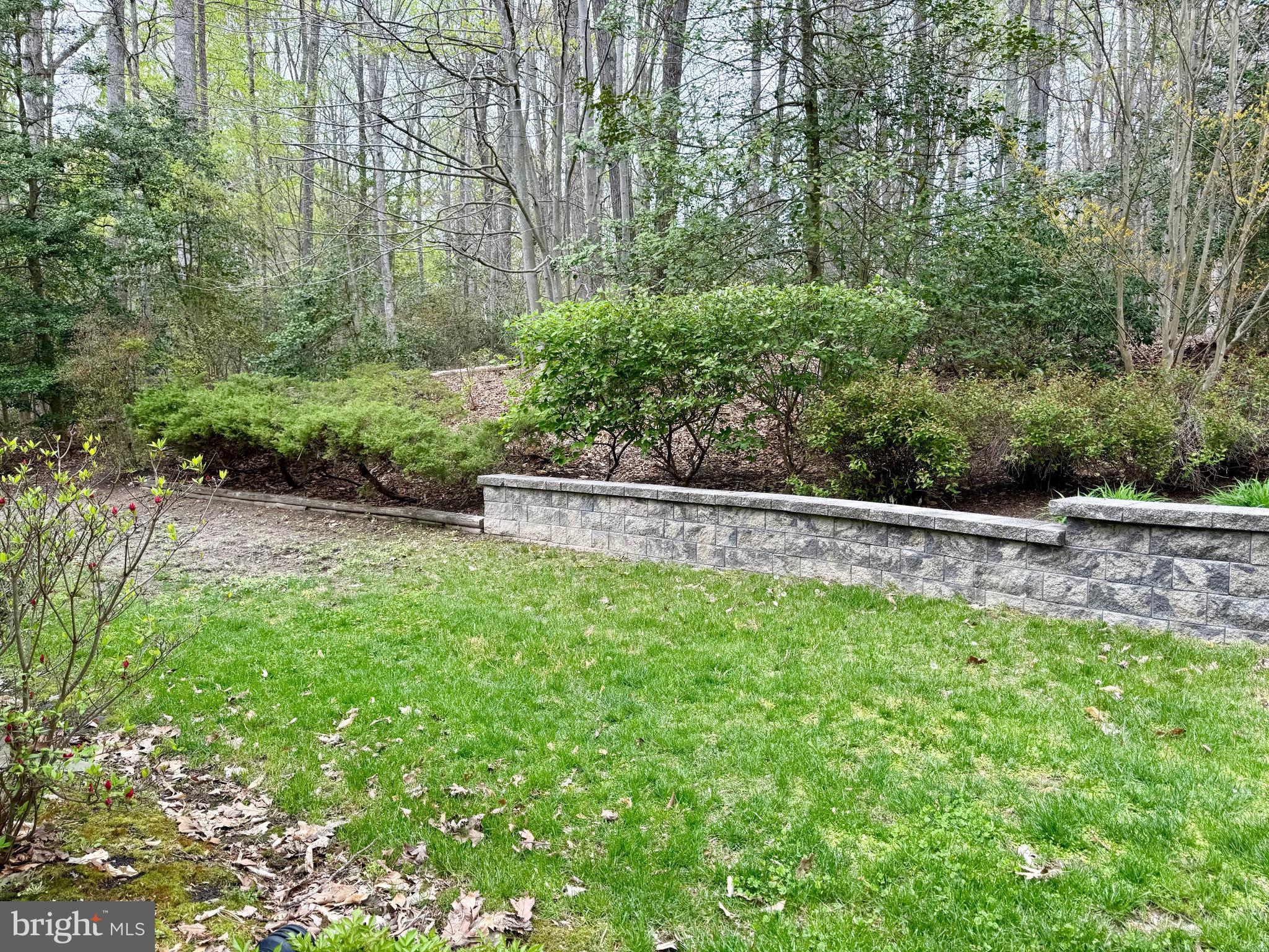 RUSTIC HILLS - Residential