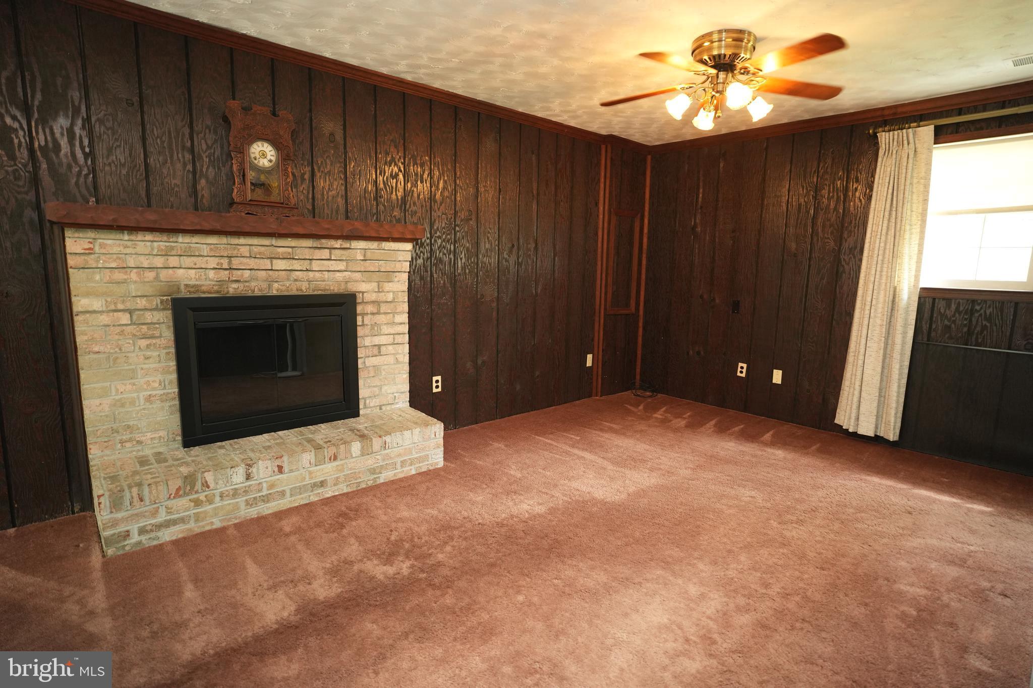 RUSTIC HILLS - Residential