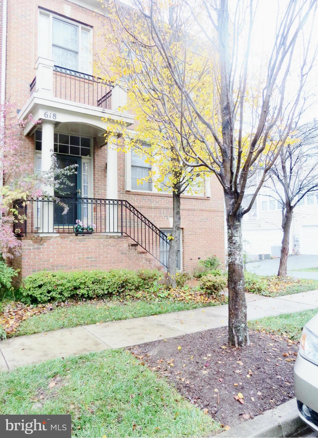 KING FARM WATKINS POND - Residential Lease