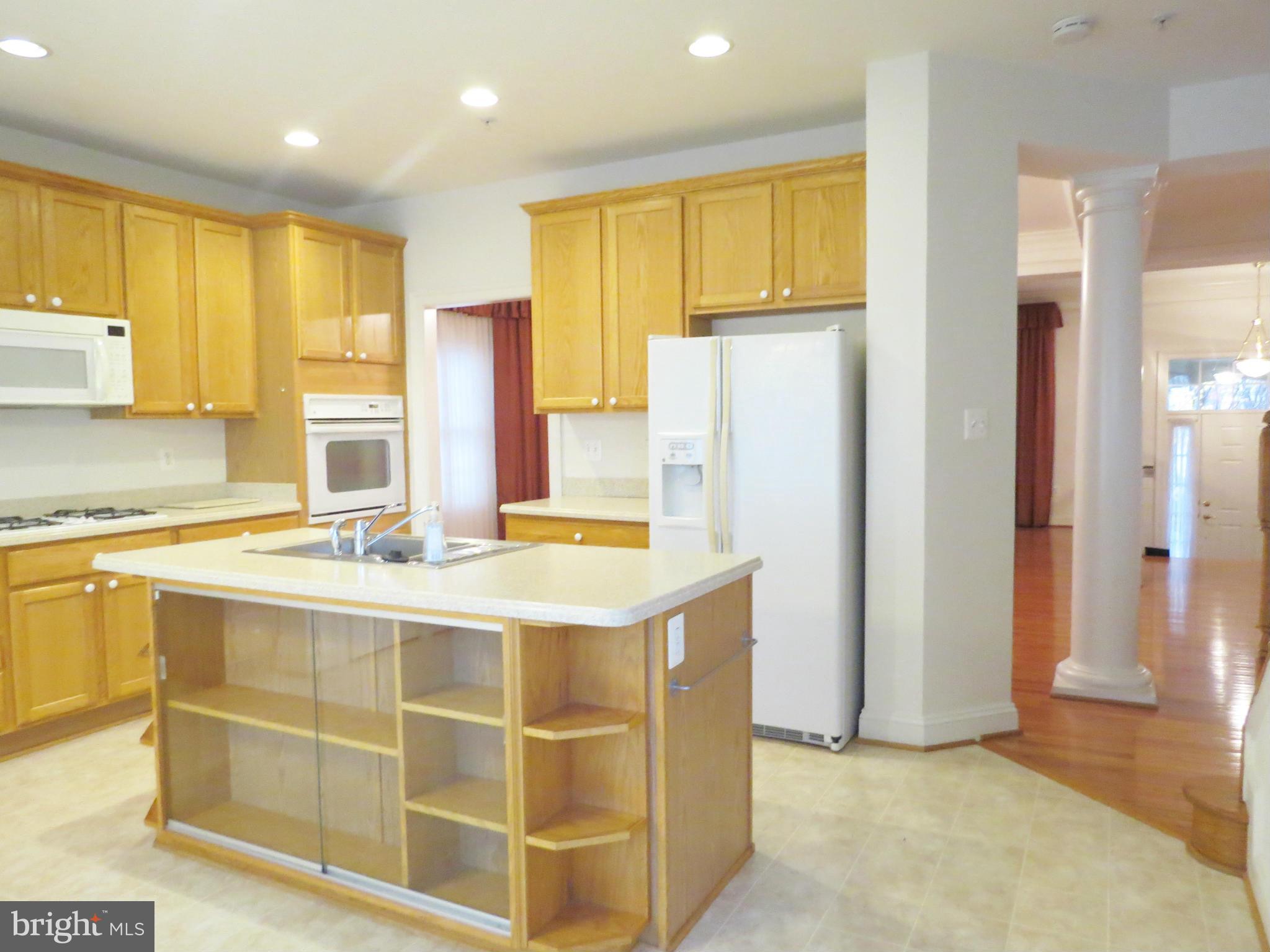 KING FARM WATKINS POND - Residential Lease