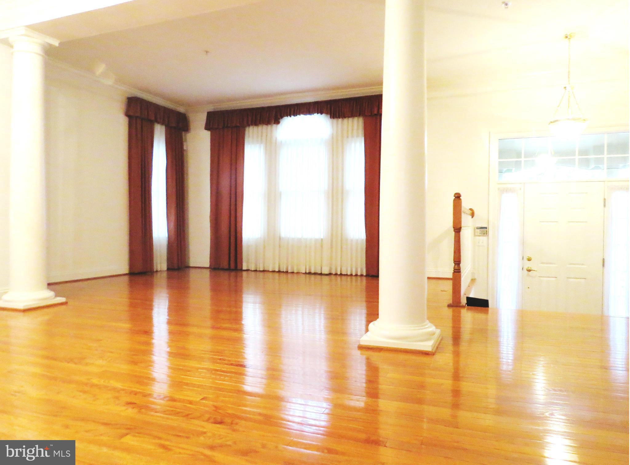 KING FARM WATKINS POND - Residential Lease