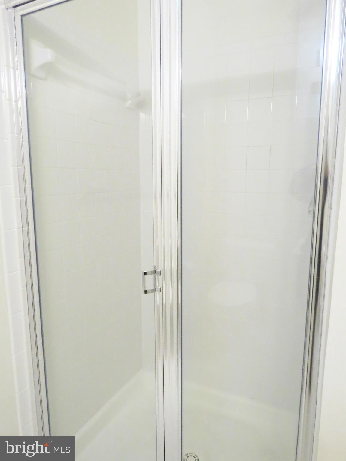 KING FARM WATKINS POND - Residential Lease