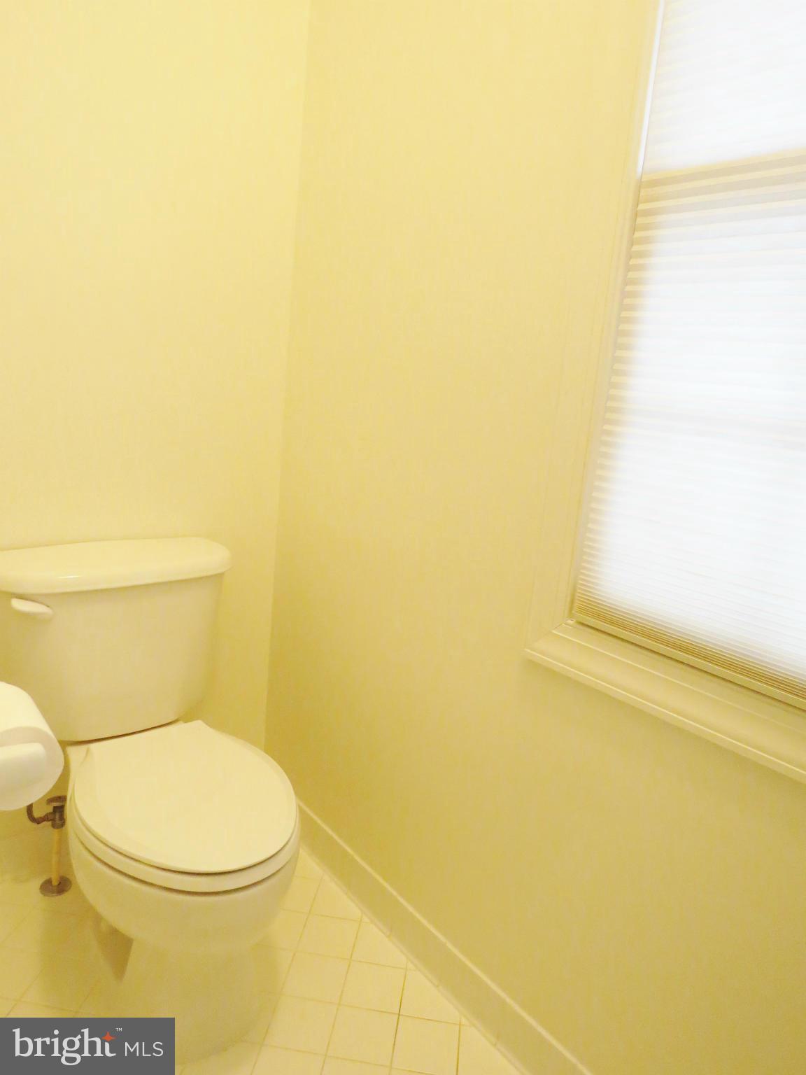 KING FARM WATKINS POND - Residential Lease