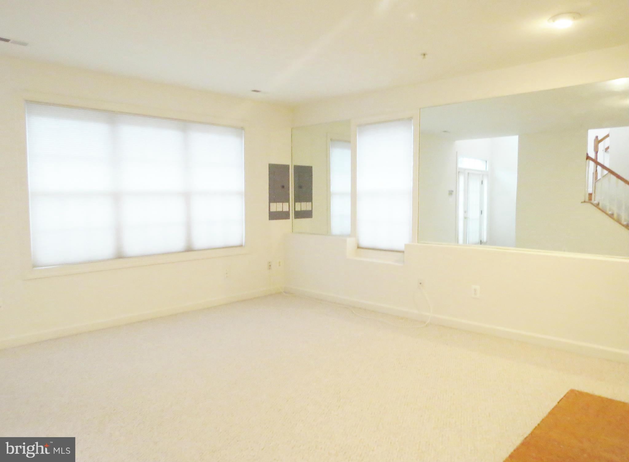 KING FARM WATKINS POND - Residential Lease