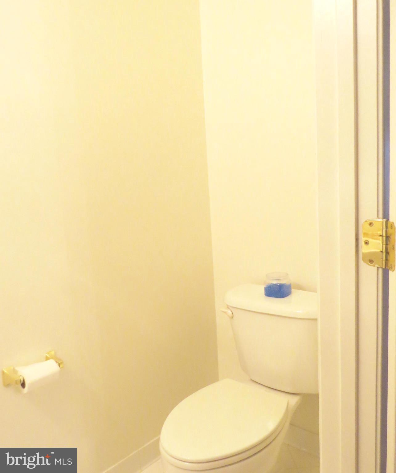 KING FARM WATKINS POND - Residential Lease