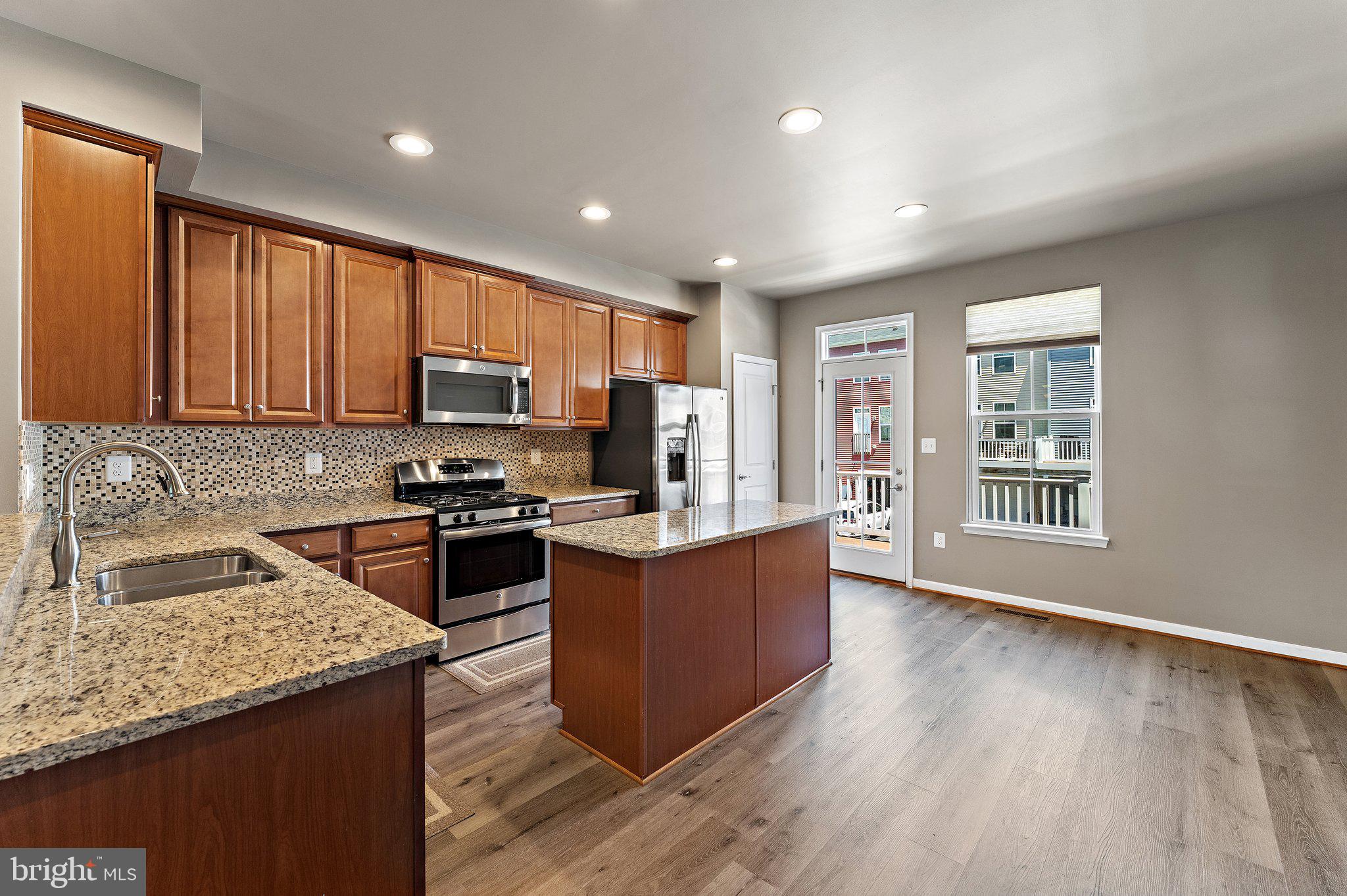 WESTRIDGE CONDOMINIUM - Residential