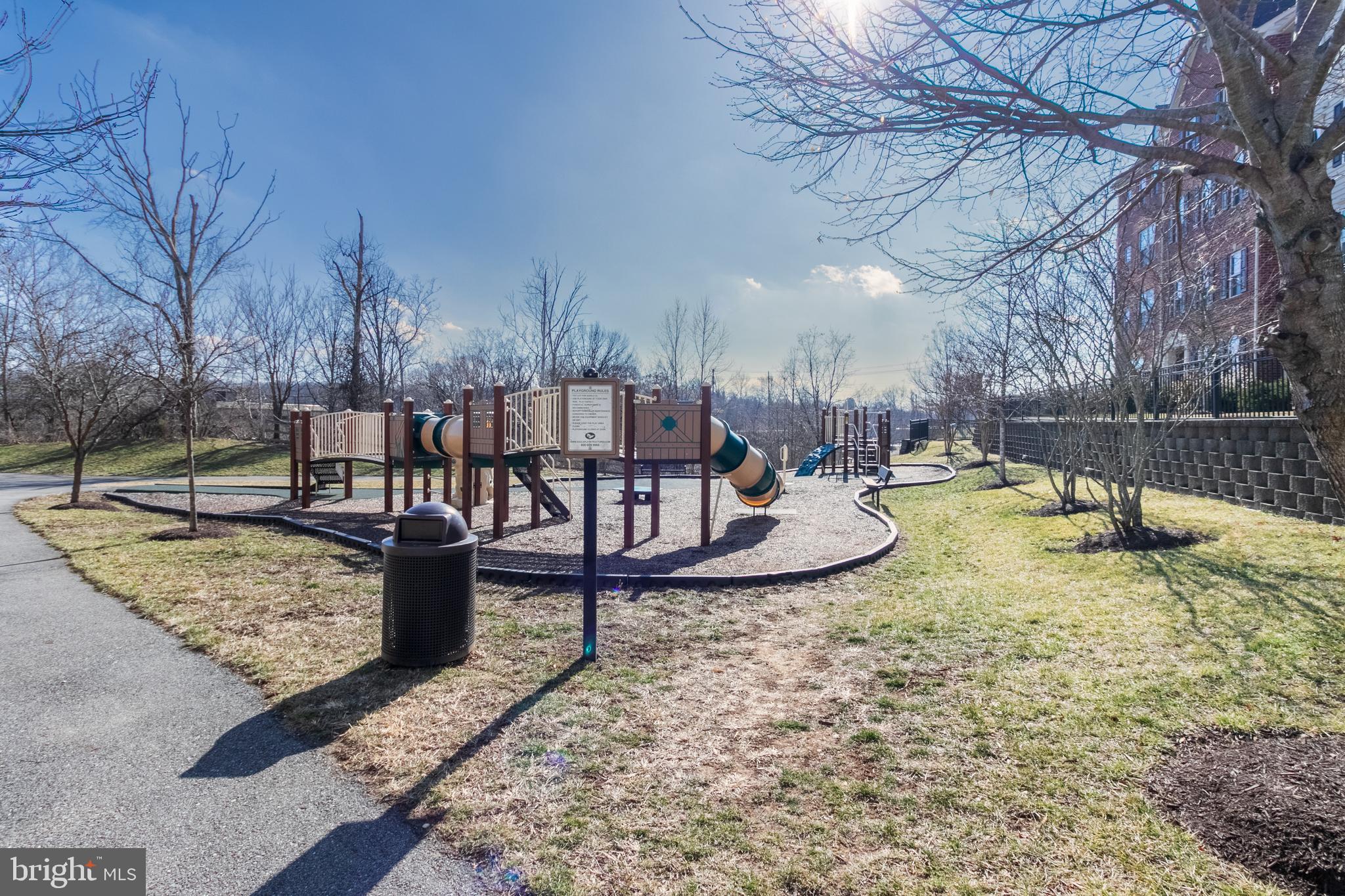 GREENBELT STATION - Residential