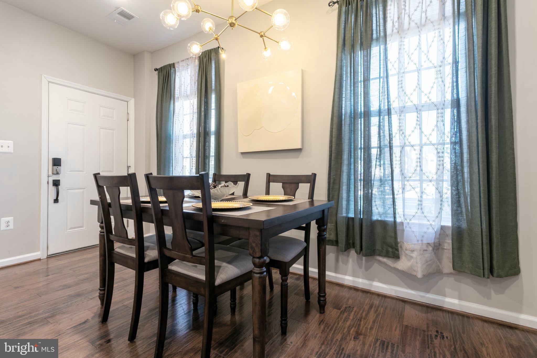 GREENBELT STATION - Residential