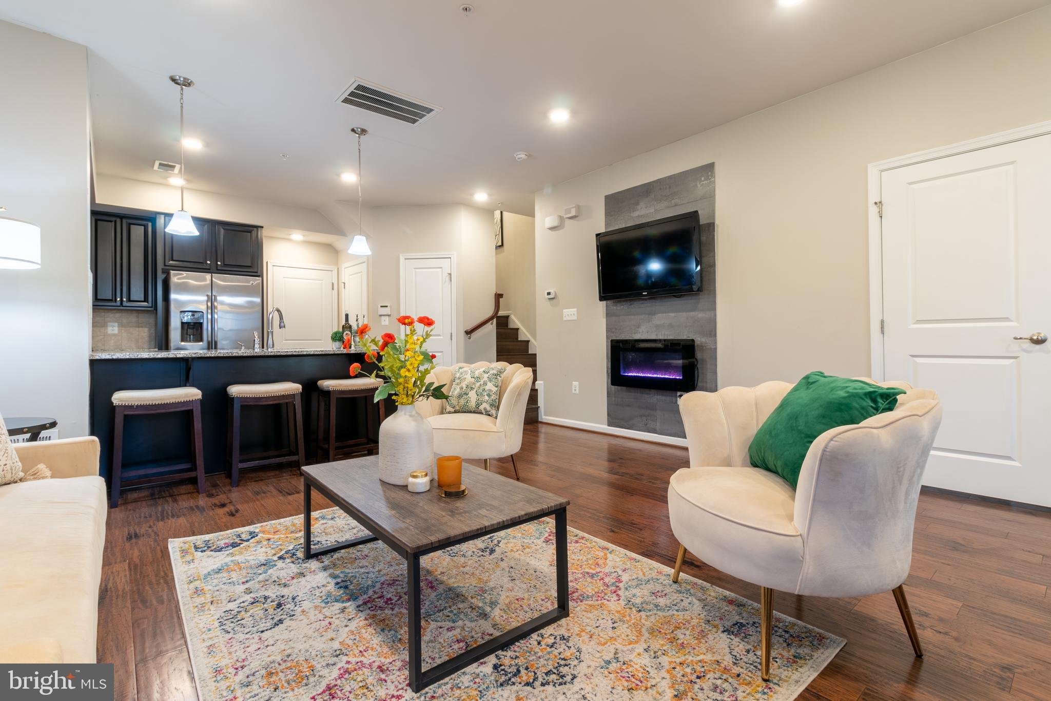 GREENBELT STATION - Residential