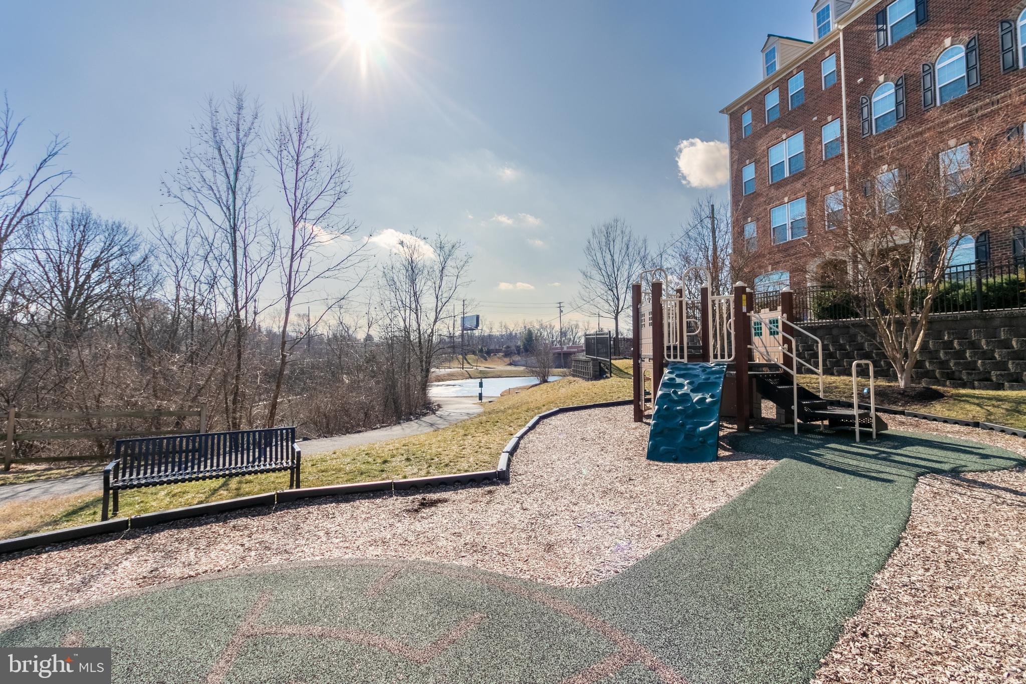 GREENBELT STATION - Residential