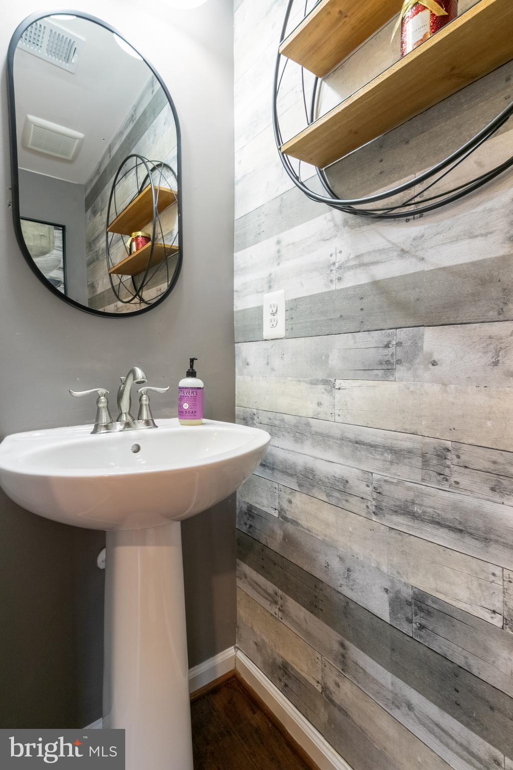 GREENBELT STATION - Residential