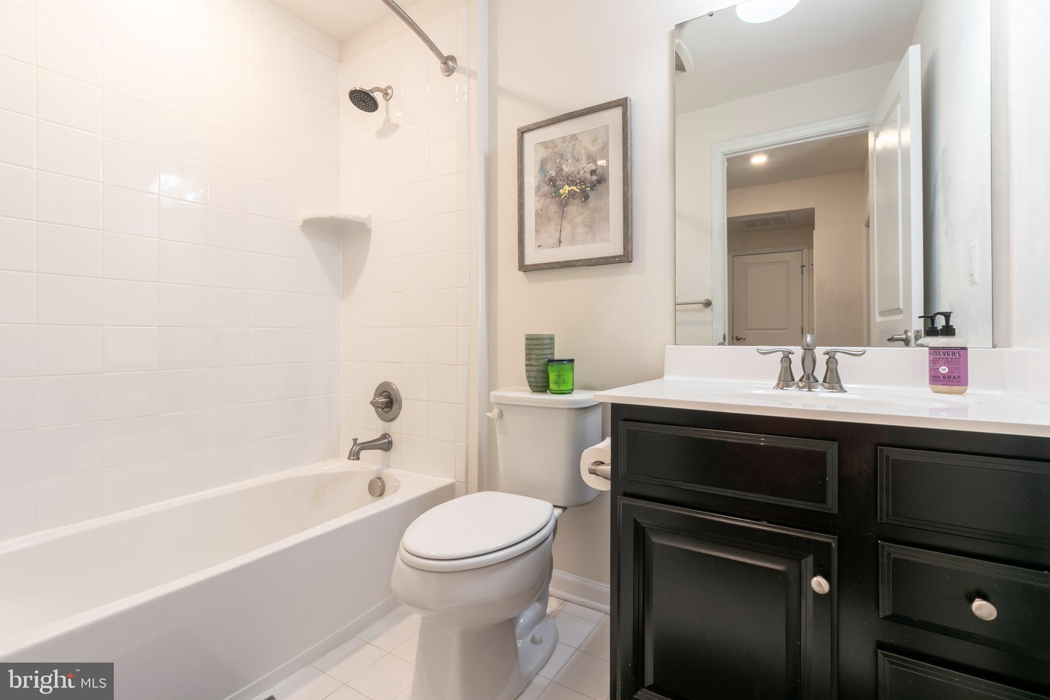 GREENBELT STATION - Residential