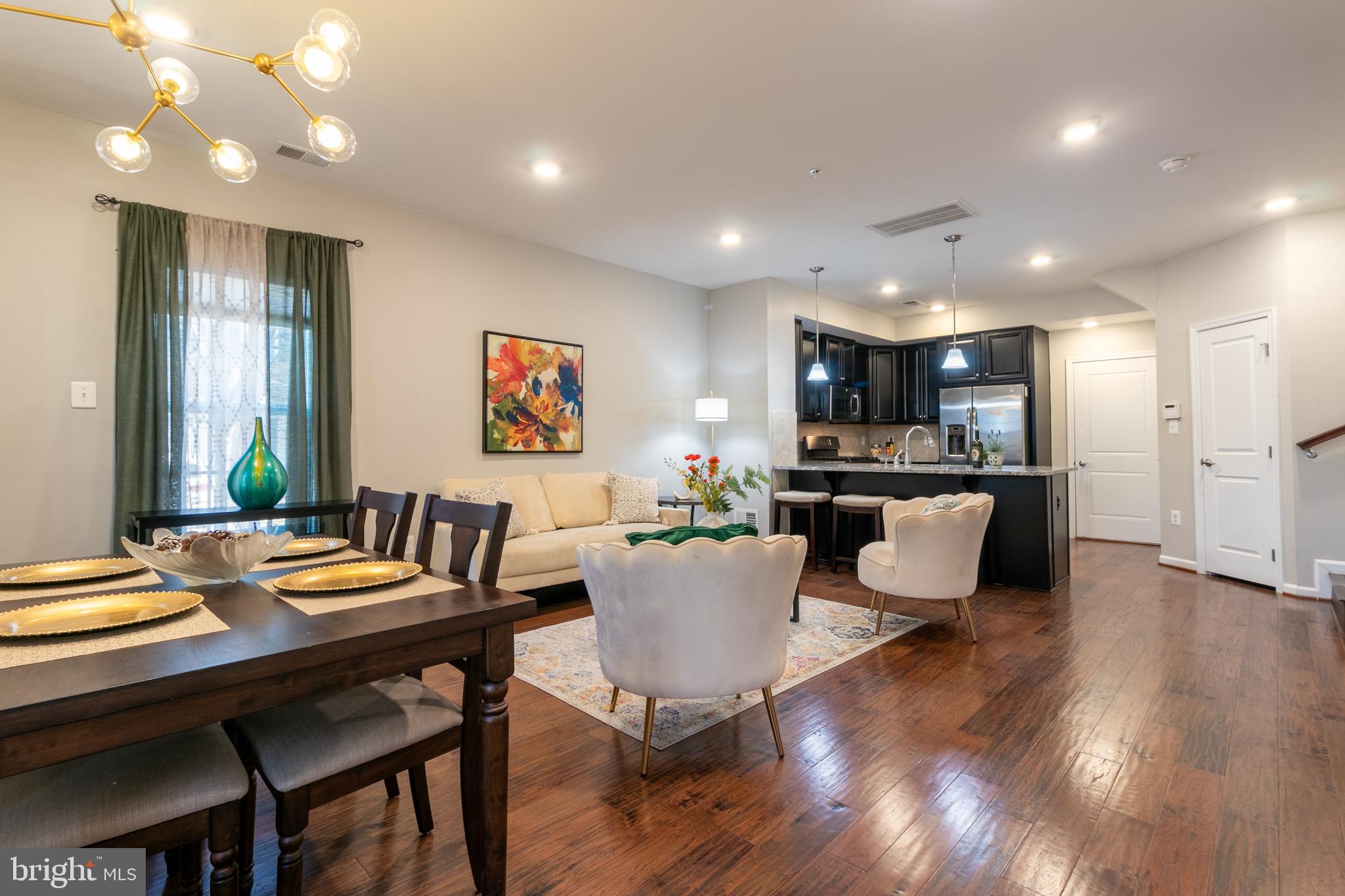 GREENBELT STATION - Residential