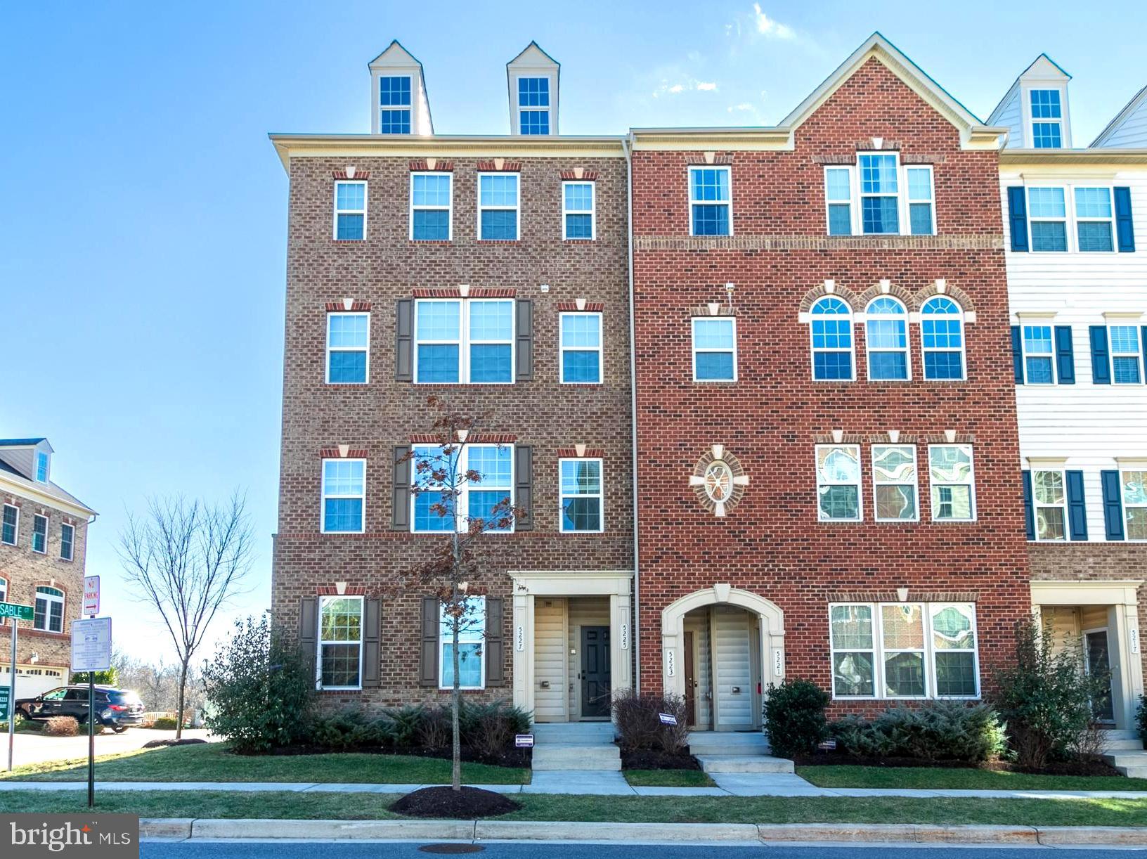 GREENBELT STATION - Residential