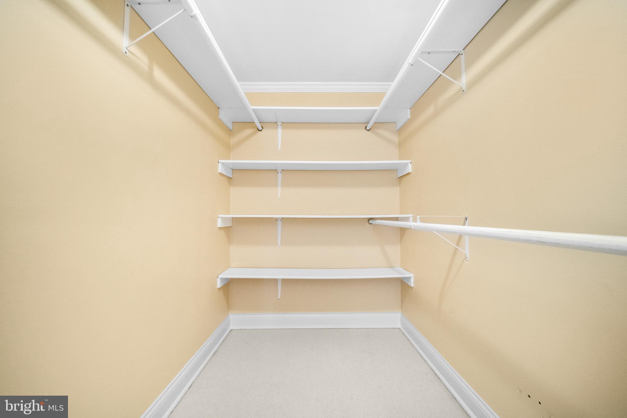 WEST MC LEAN - Residential