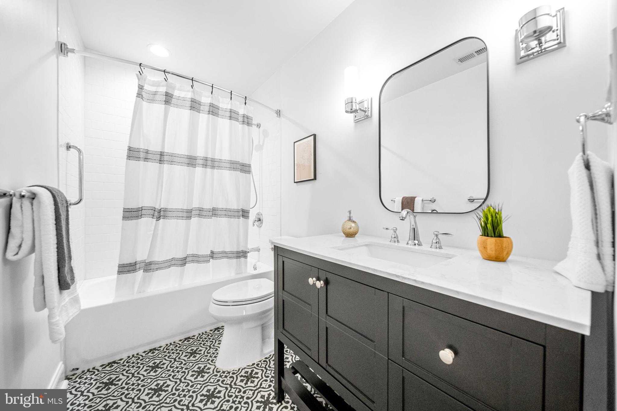 WEST MC LEAN - Residential