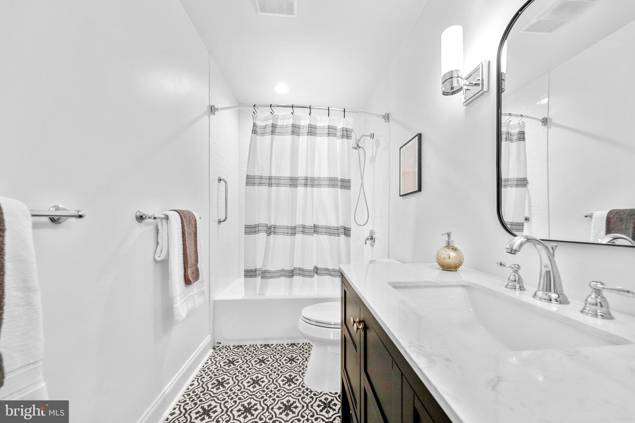 WEST MC LEAN - Residential