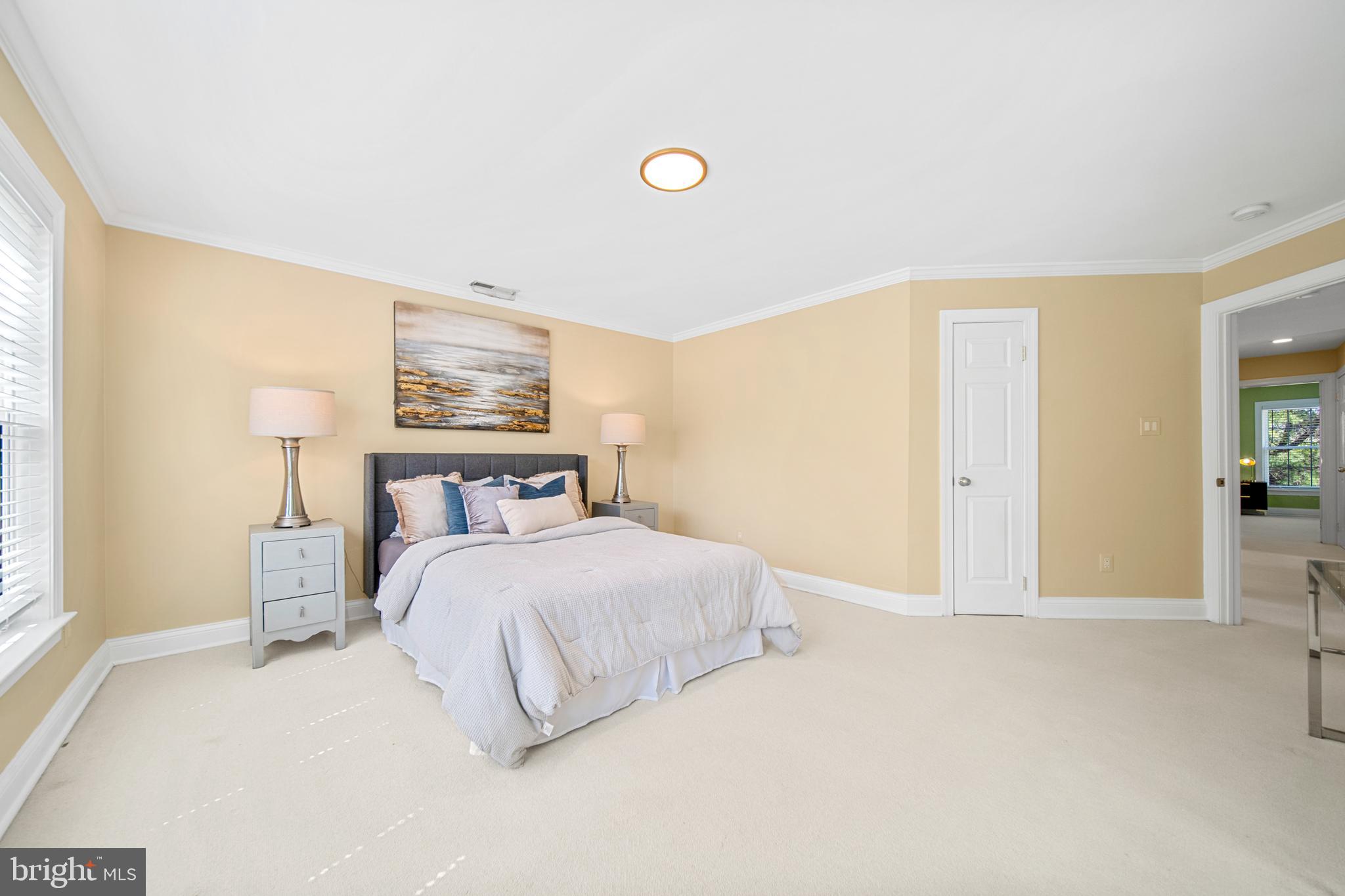 WEST MC LEAN - Residential