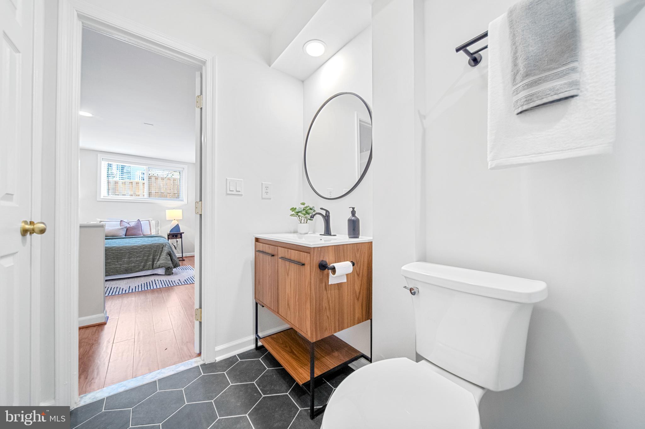 WEST MC LEAN - Residential