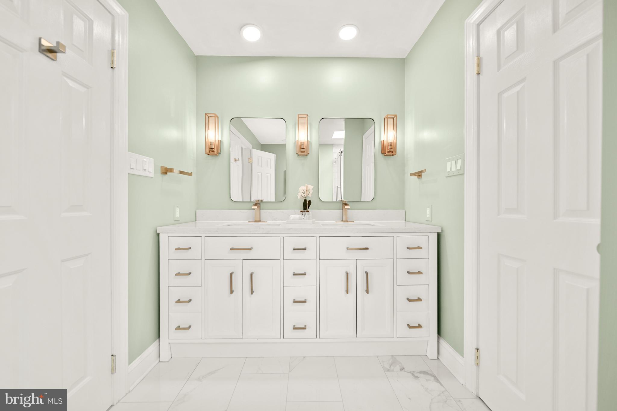 WEST MC LEAN - Residential