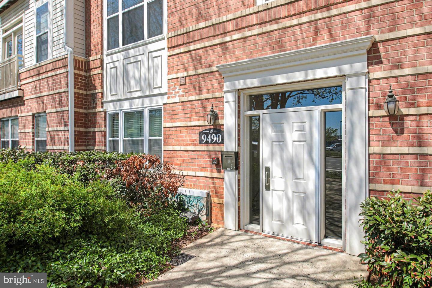 MARQUIS AT VIENNA STATION - Residential