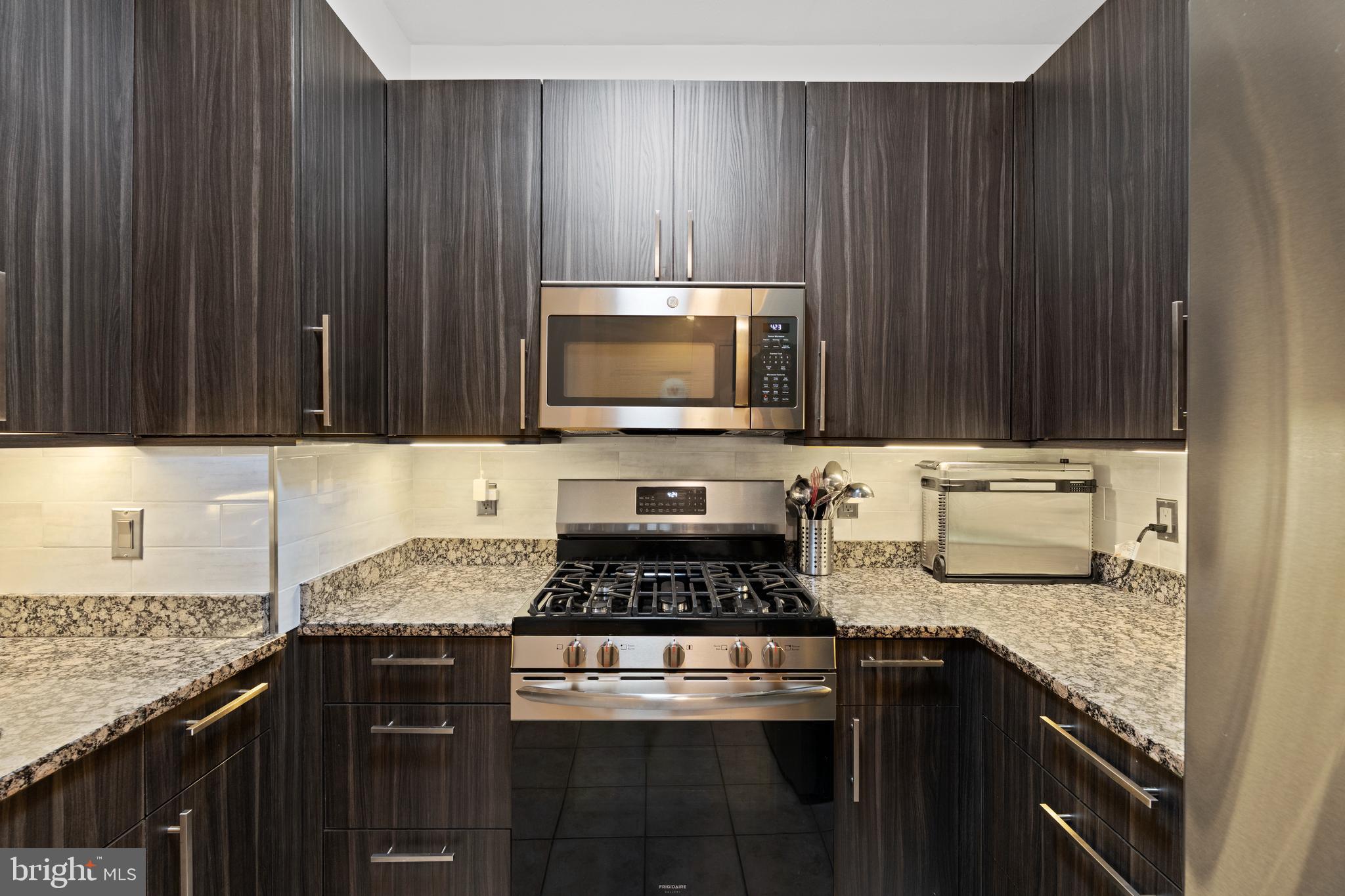 MARQUIS AT VIENNA STATION - Residential