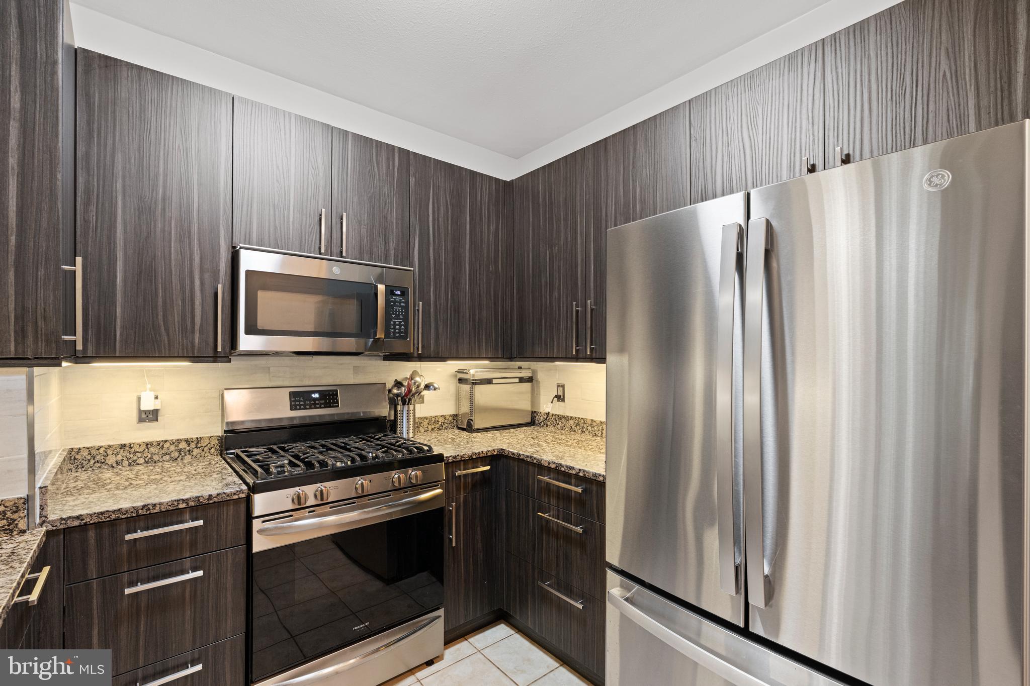 MARQUIS AT VIENNA STATION - Residential