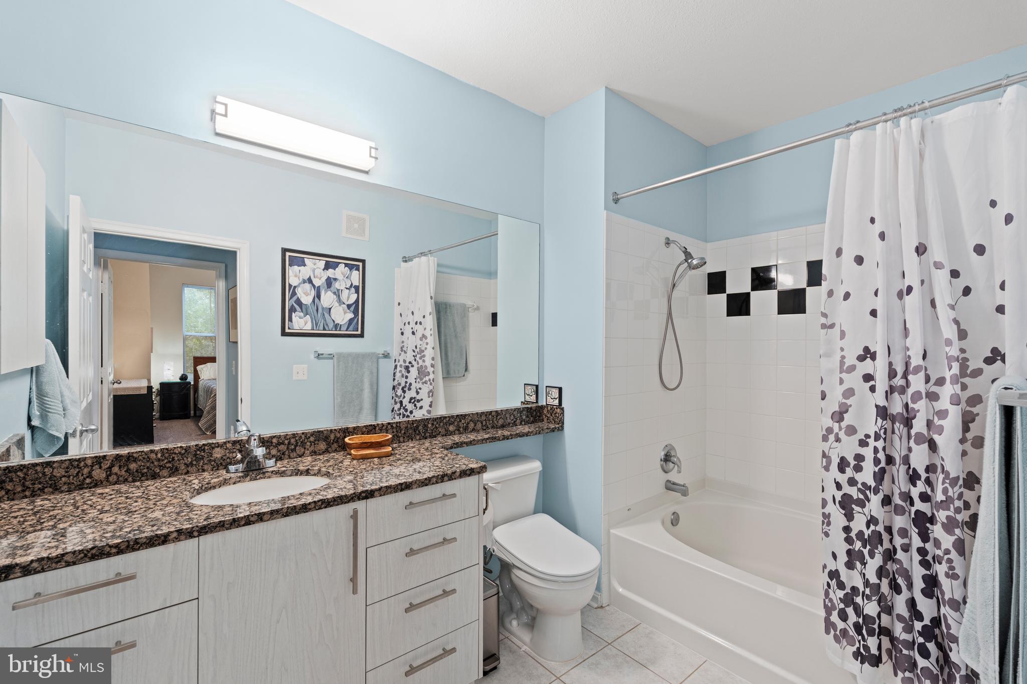 MARQUIS AT VIENNA STATION - Residential