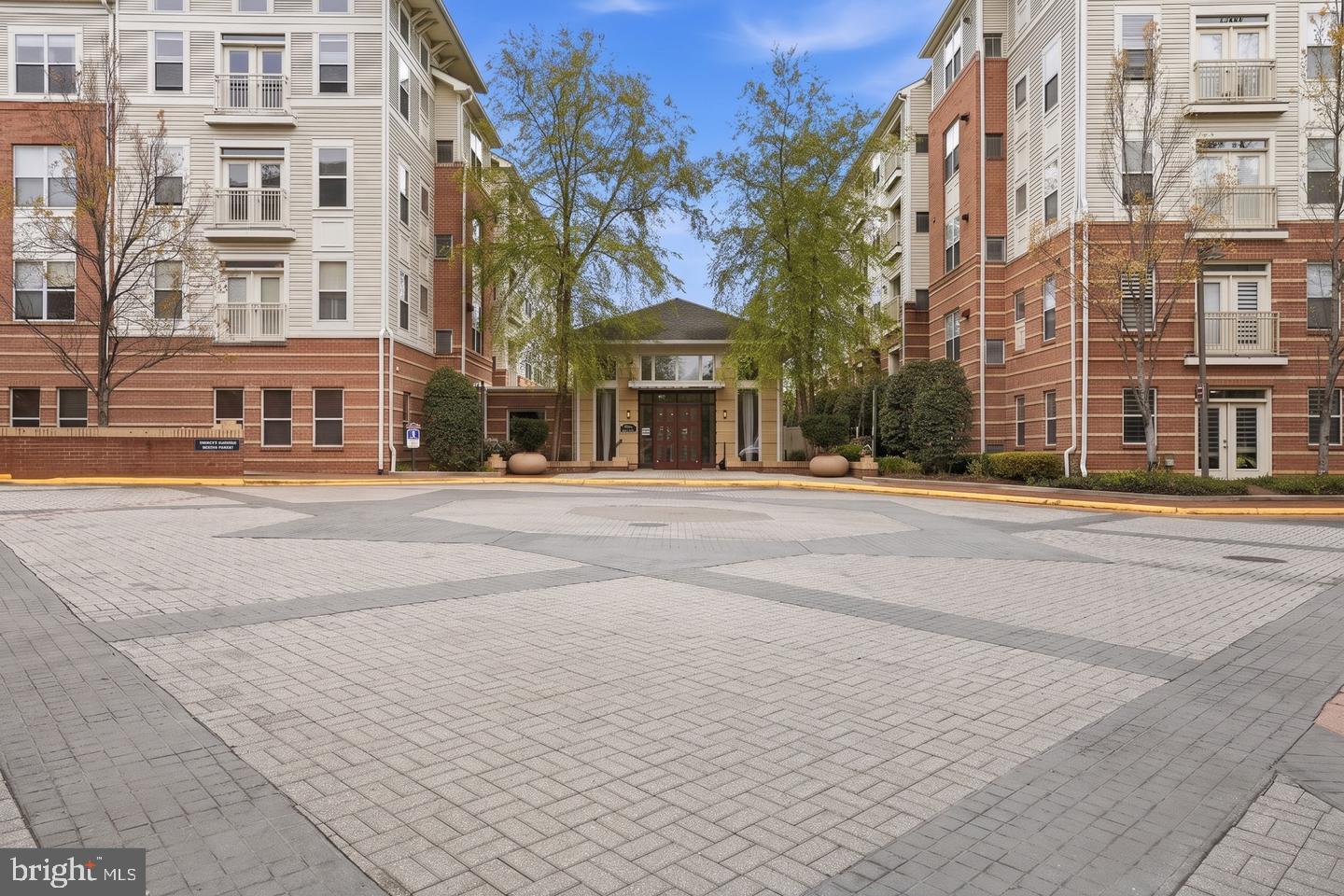 MARQUIS AT VIENNA STATION - Residential