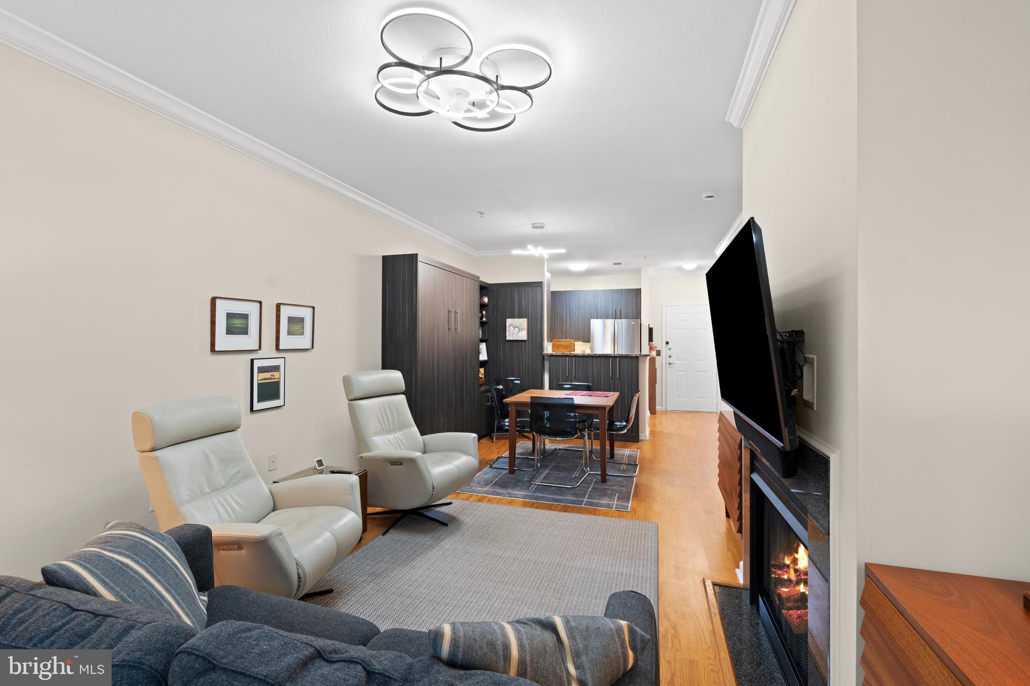 MARQUIS AT VIENNA STATION - Residential