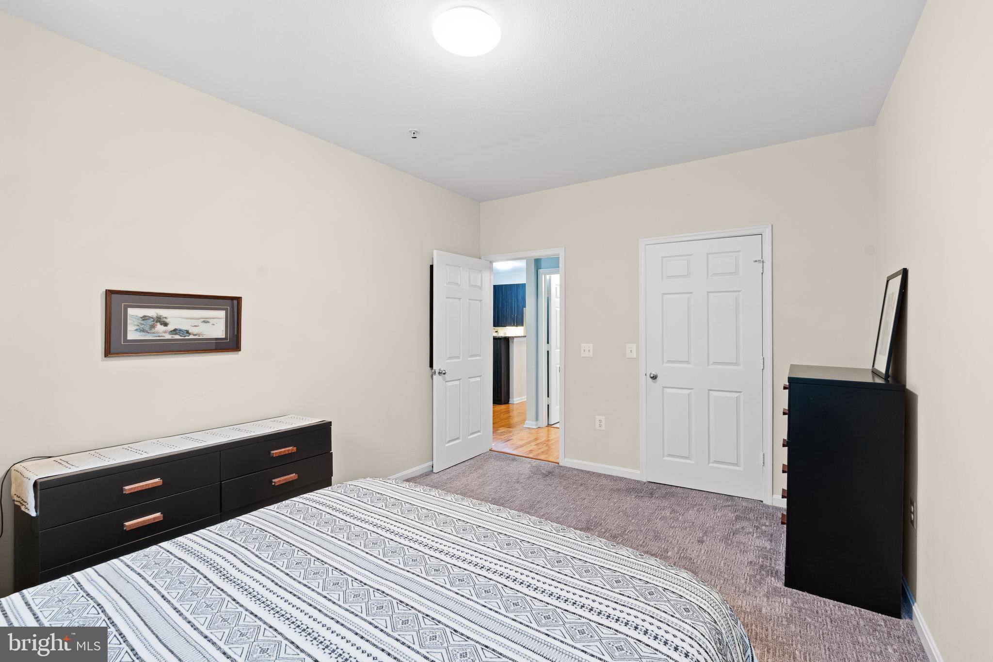 MARQUIS AT VIENNA STATION - Residential