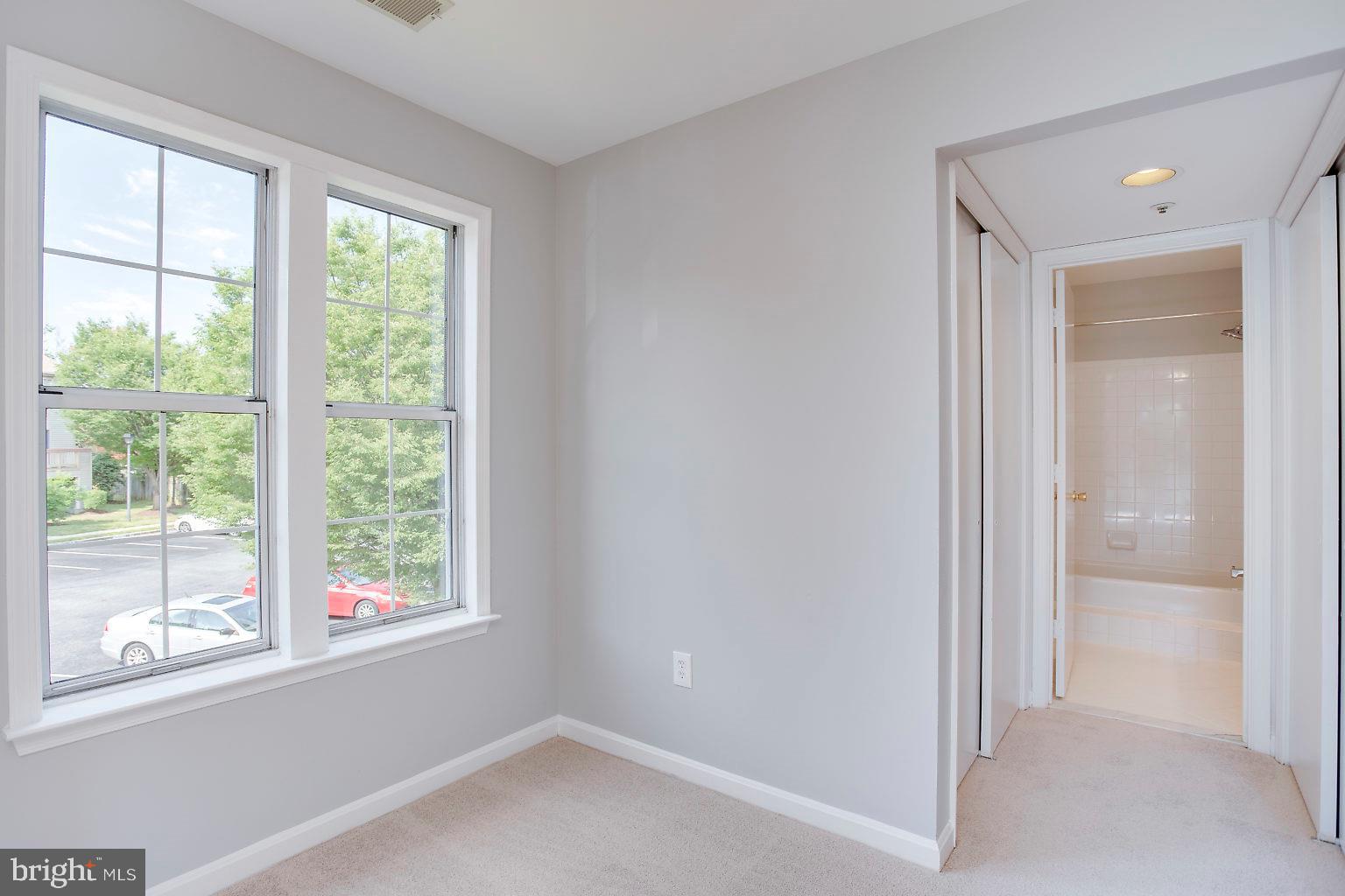 BRIDGEPORT - Residential