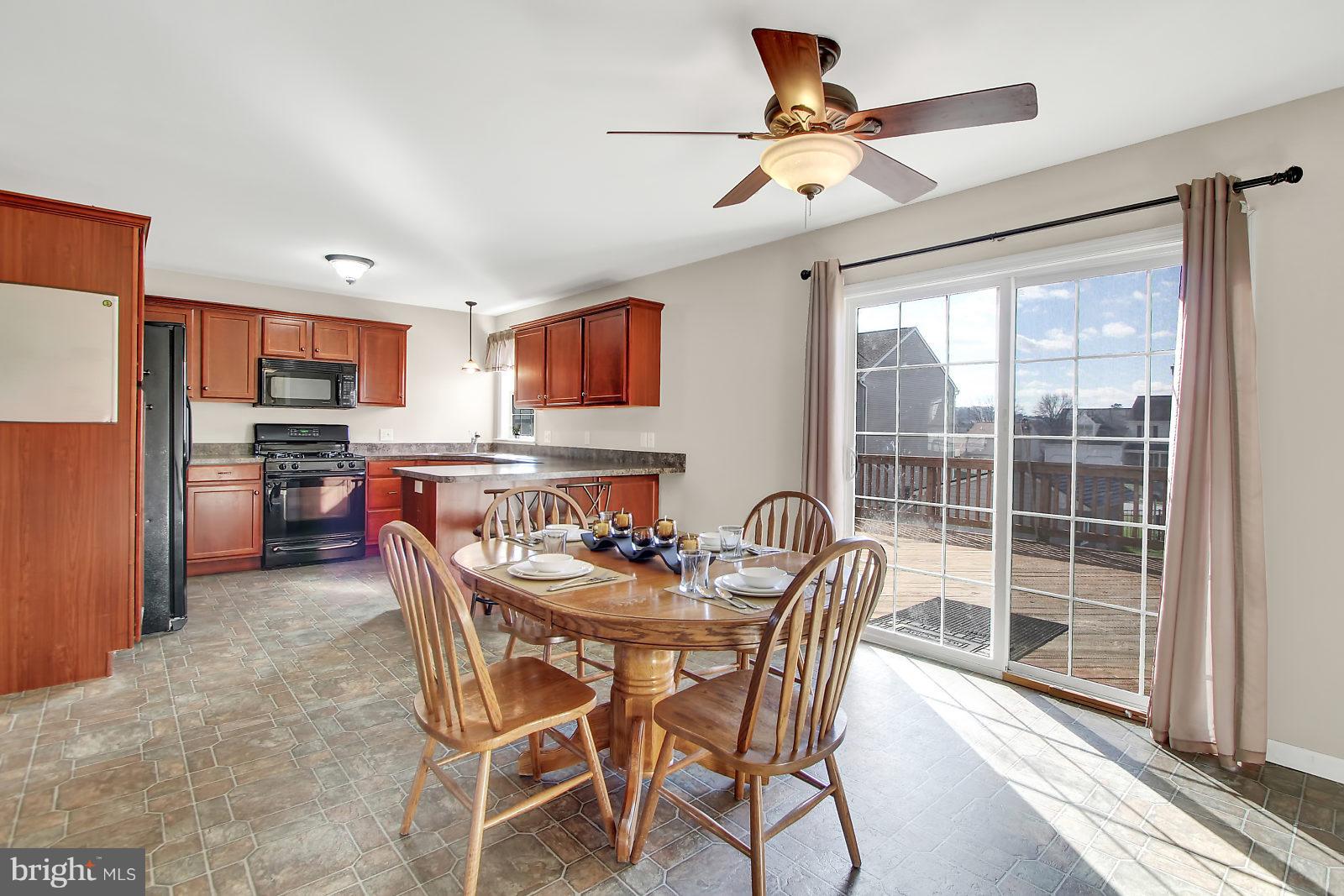 ALLYSON'S CROSSING - Residential