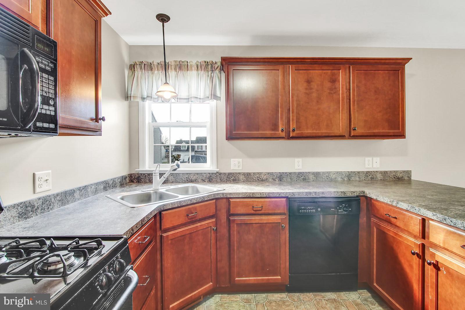 ALLYSON'S CROSSING - Residential