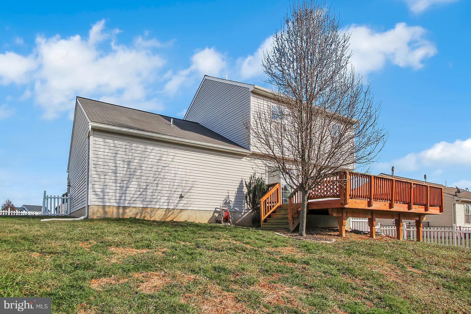 ALLYSON'S CROSSING - Residential