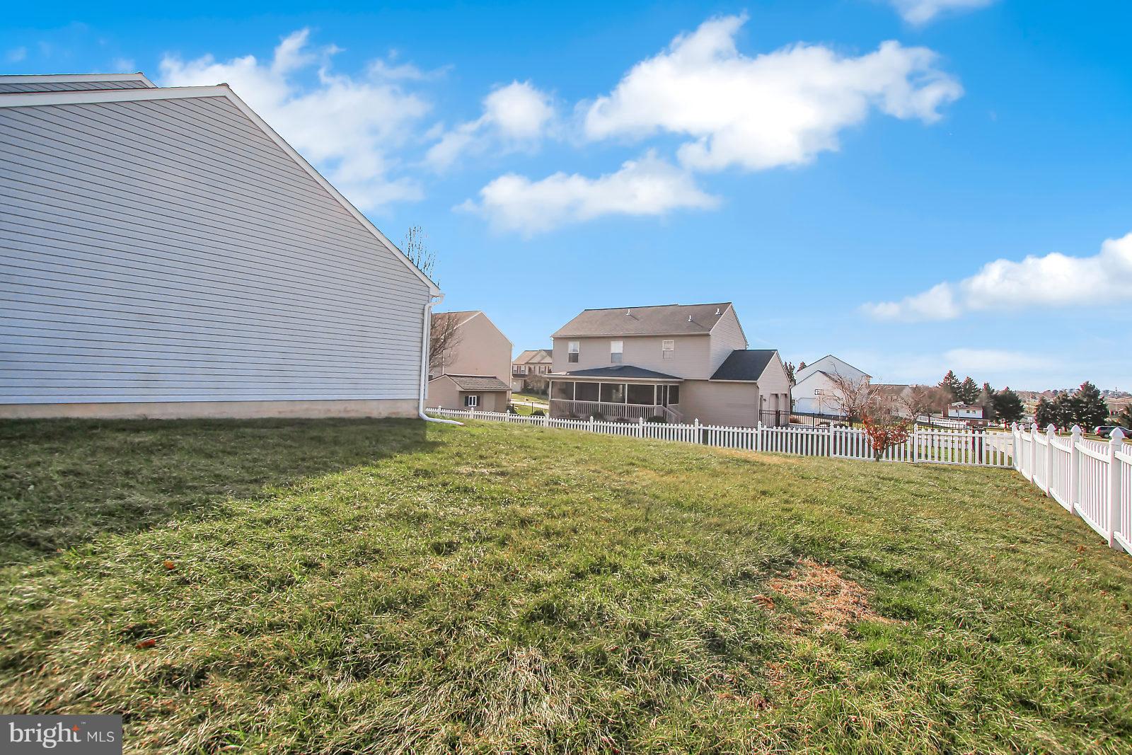ALLYSON'S CROSSING - Residential