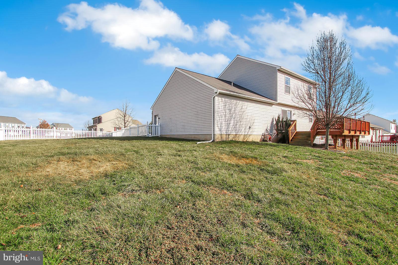 ALLYSON'S CROSSING - Residential
