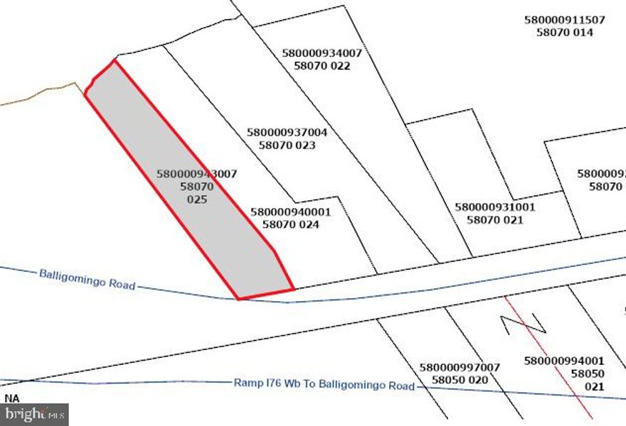 Vacant wooded building lot in Upper Merion SD
