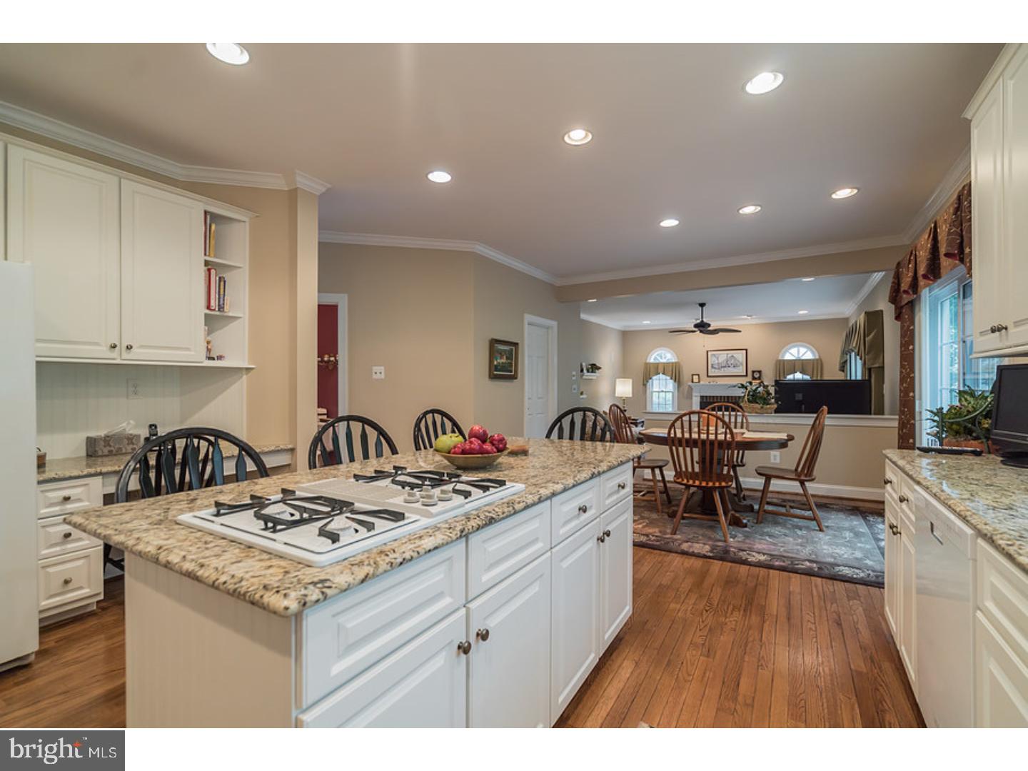 PINE CREST - Residential