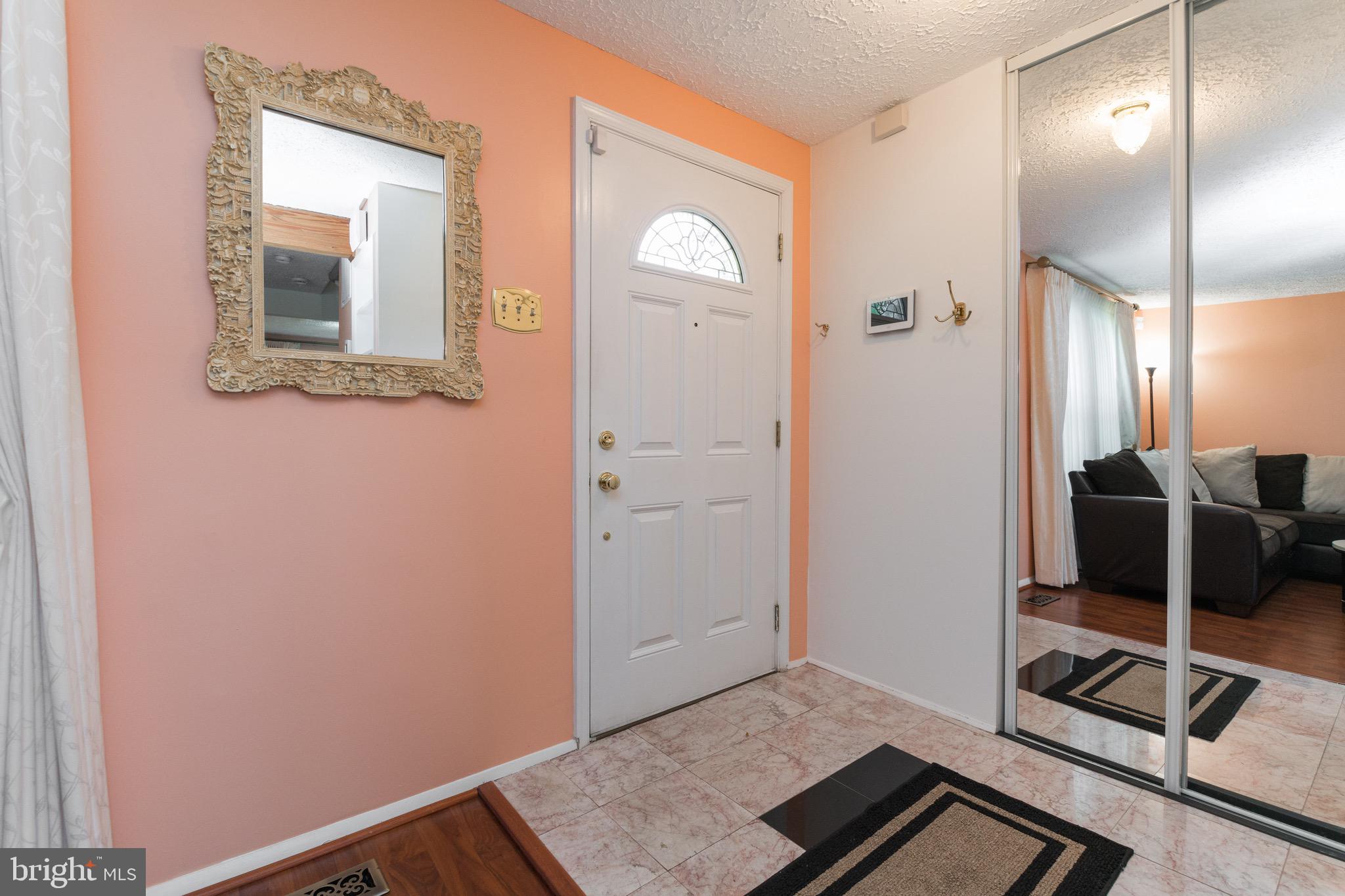 QUEEN ANNE VILLAGE - Residential