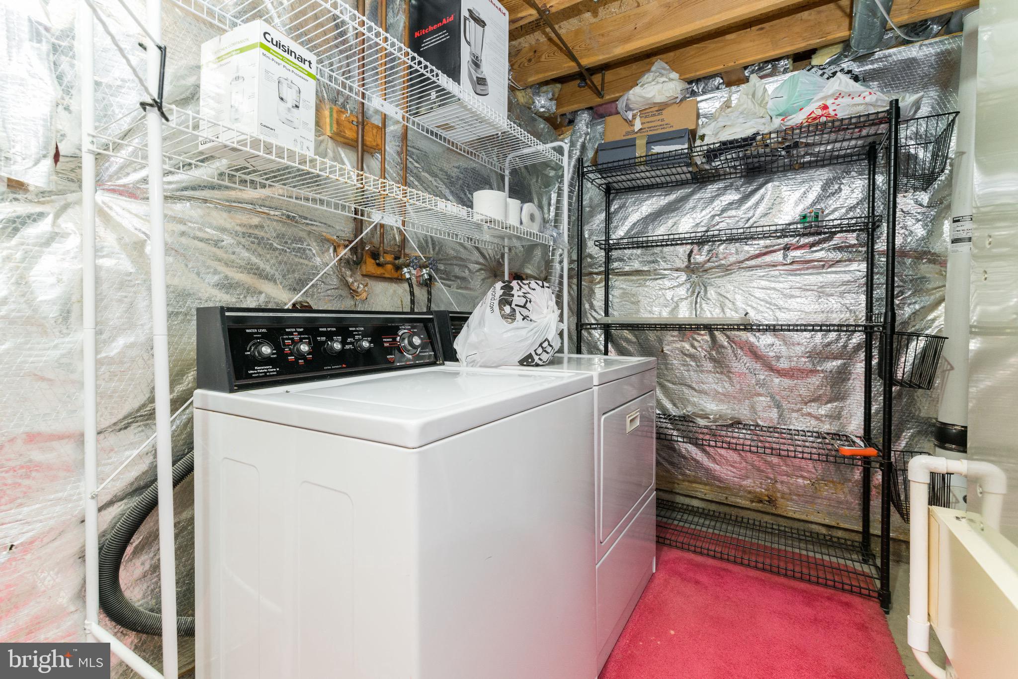 QUEEN ANNE VILLAGE - Residential