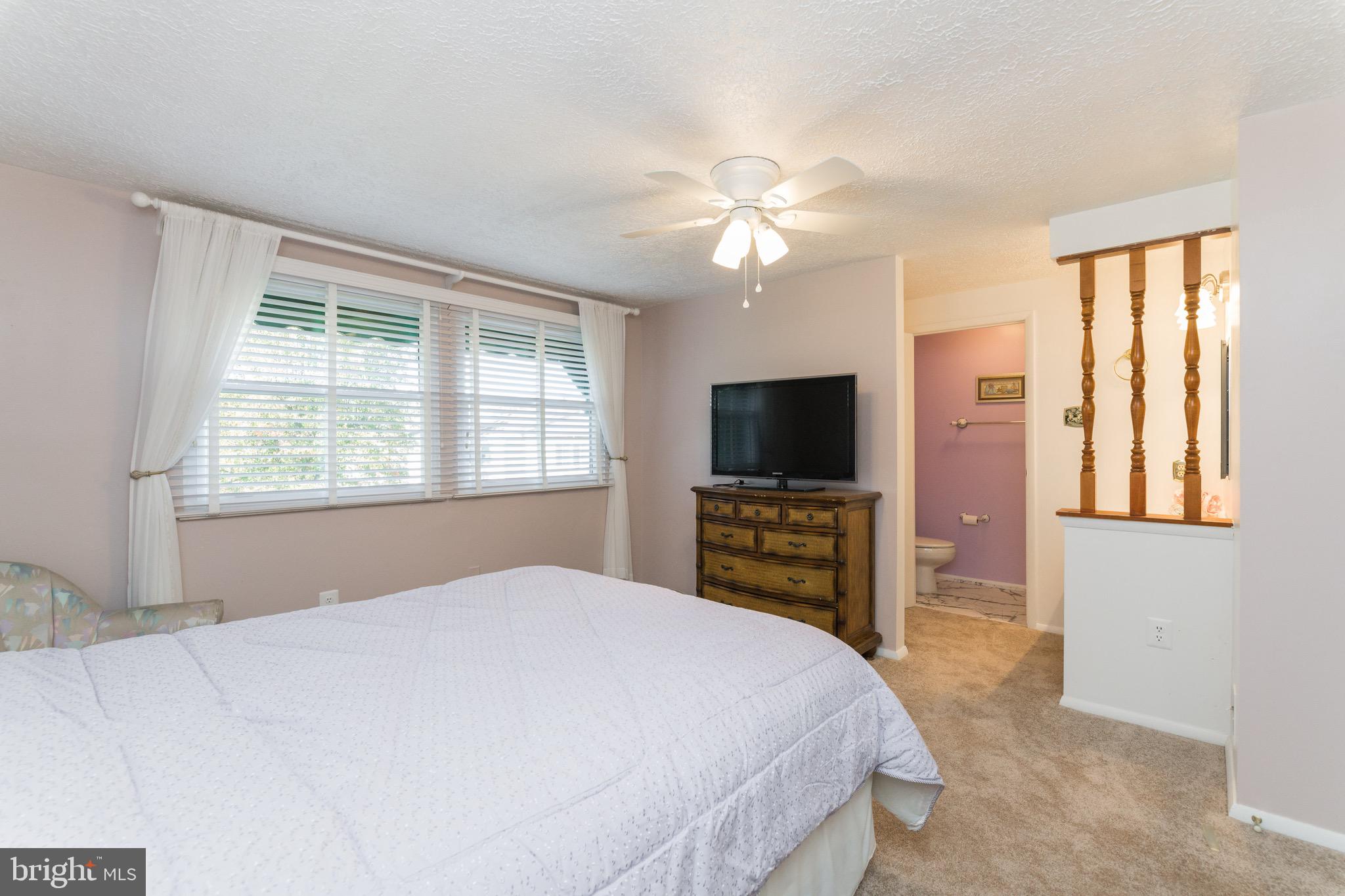 QUEEN ANNE VILLAGE - Residential