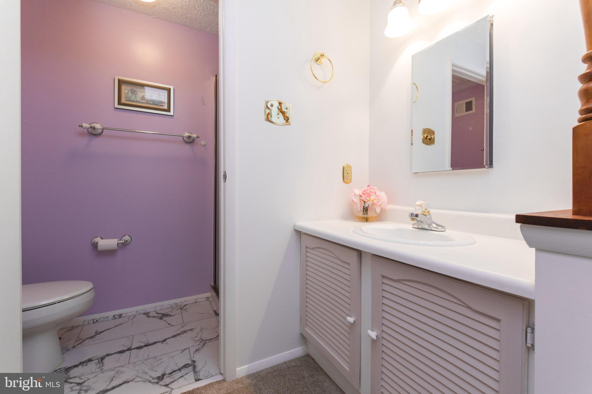 QUEEN ANNE VILLAGE - Residential