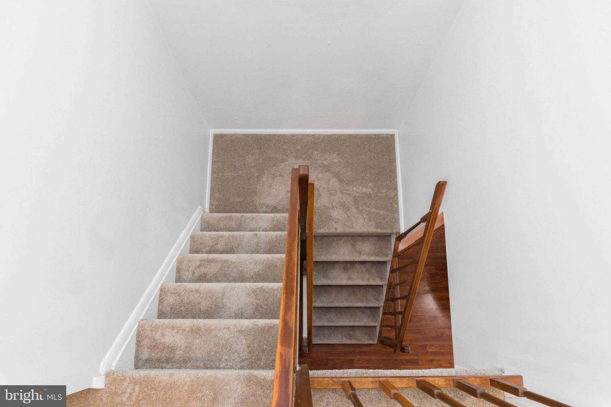 QUEEN ANNE VILLAGE - Residential