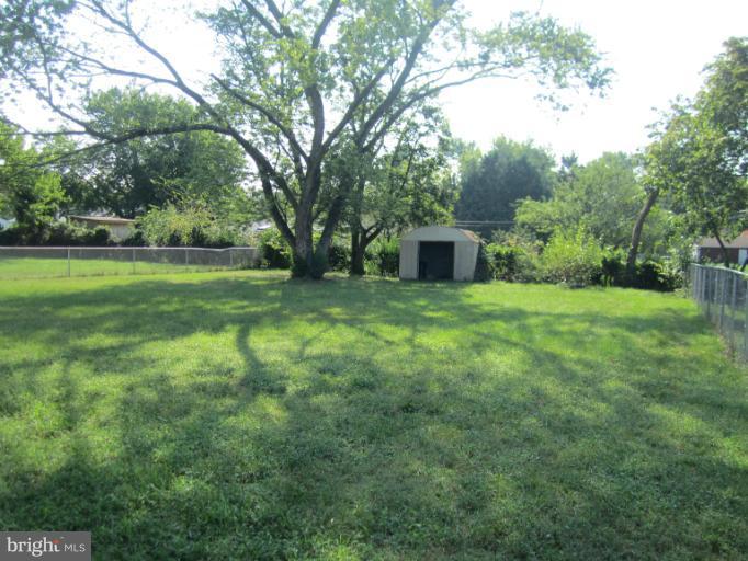 PARKLAWN - Residential Lease