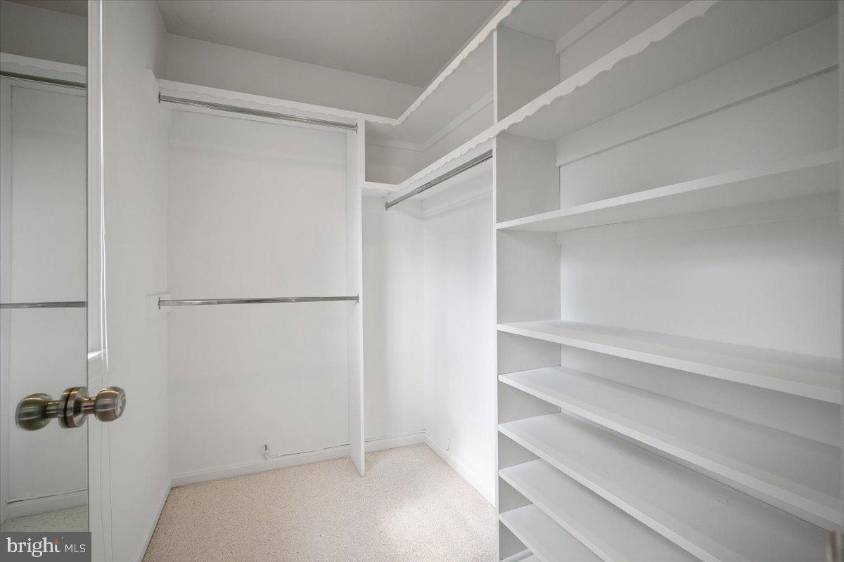 KENWOOD PARK - Residential