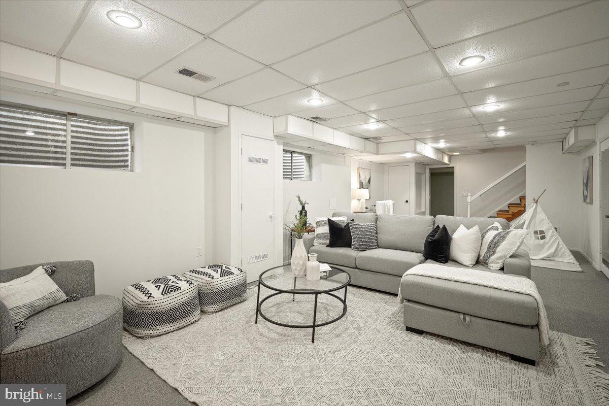 KENWOOD PARK - Residential