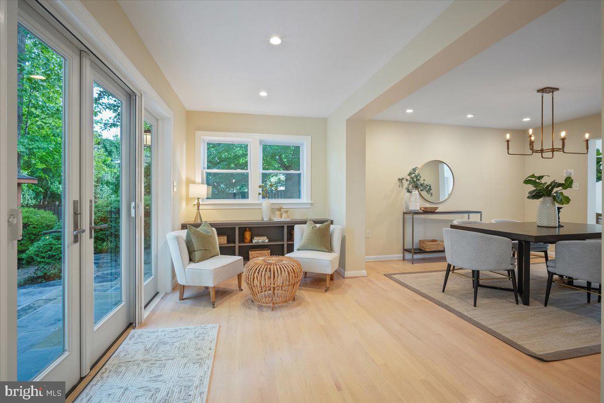 KENWOOD PARK - Residential