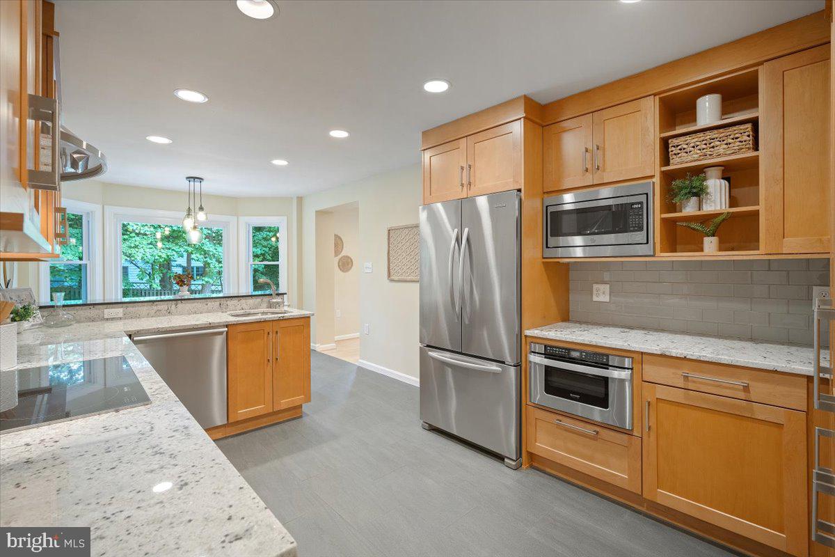 KENWOOD PARK - Residential