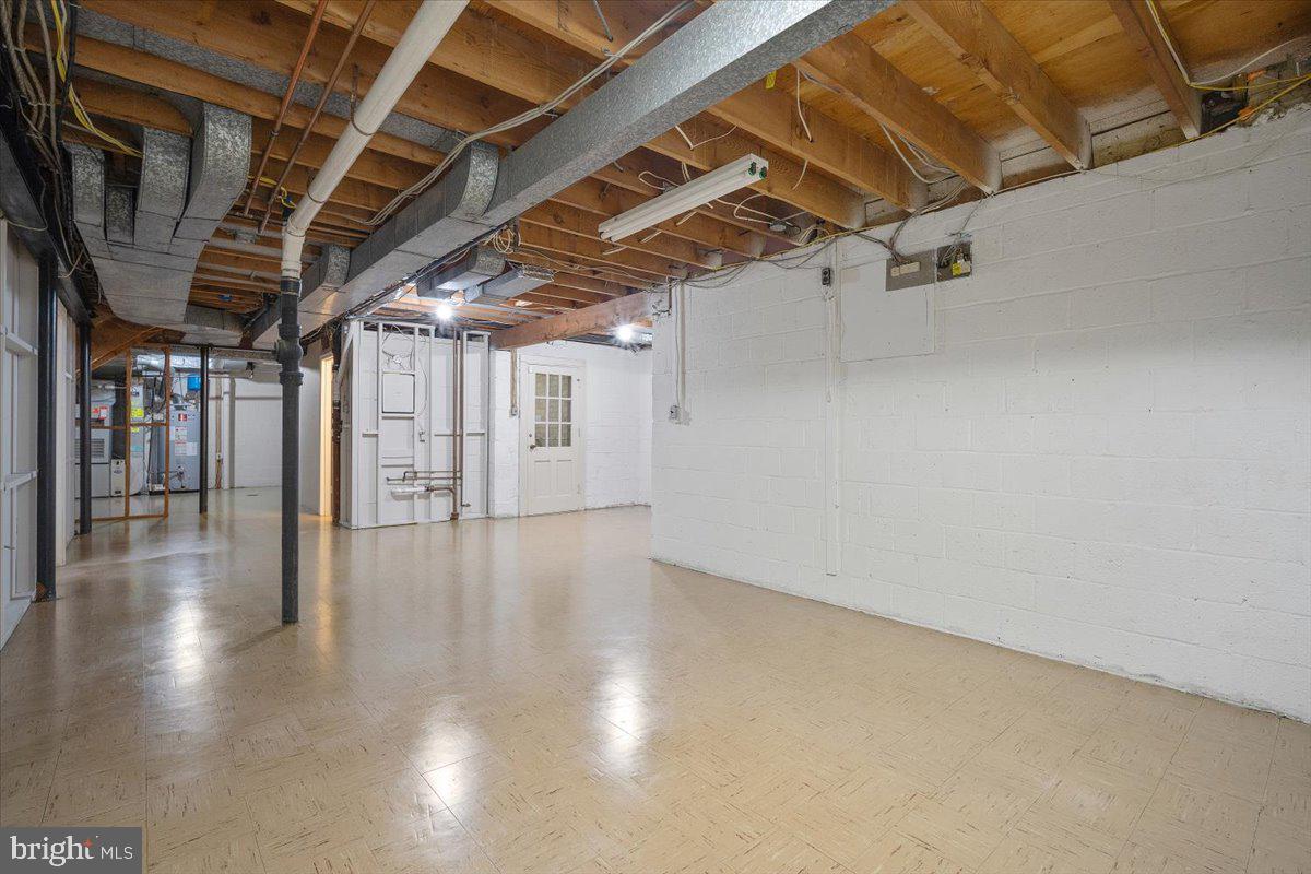 KENWOOD PARK - Residential